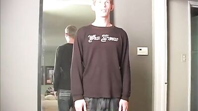 Ginger boys web-cam handjob: amateur cum shots on the casting couch