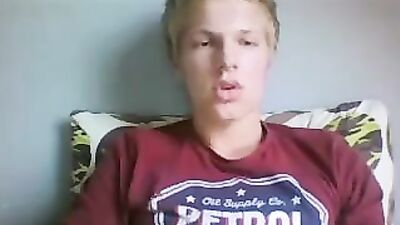 Boys in Heat: Twink Shoots Multiple Cumshots for You!