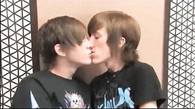 Long Haired Twinks Fucking in Gay Porn Videos