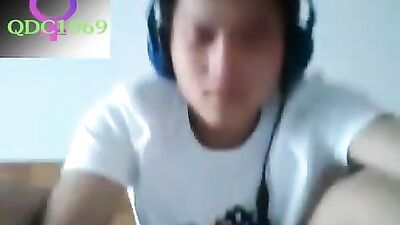 Asian Twink Cumshots - Exploring His Young and Tight Body!