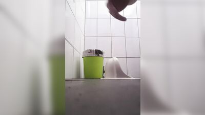 Handy Amateurs - Cumming on Command!