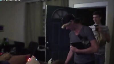 Gay Porn Twinks: Open Staircase Oral Cum Shots