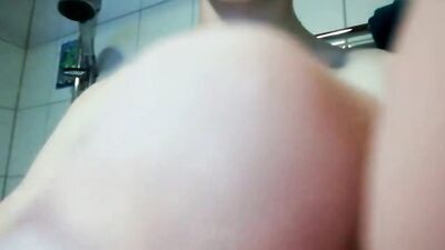 Sensual Soaping and Masturbation Gay Porn!