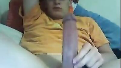 Hunk lad wanks his cock: The ultimate solo gay porn experience!