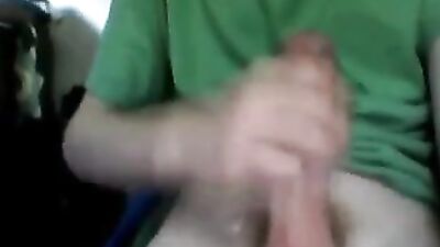 Cumming Quick for Web-Cam Porn