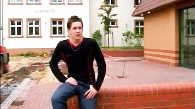 Butthole Slamming Euro Twink Flip-Flop: The Ultimate Cock Sucking Experience