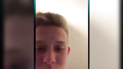 Gray Sweats Twink Skype Porn: Hard Dicks and Flexing Muscles