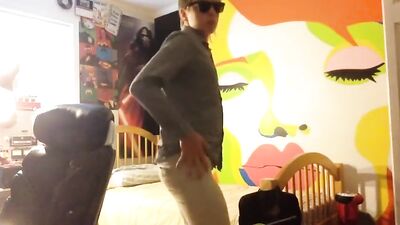 Golden Twink Porn Cam Strip: Amateur Ass Play Handjob