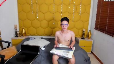 Cute Gay Porn Webcam: Hot Gay Teen Action!