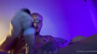 Getting Help From His Toy Twink - The Amature Cum Shots Solo Web-Cam Experience!