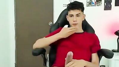 Gay Twink Porn - Online Fun with Friends!