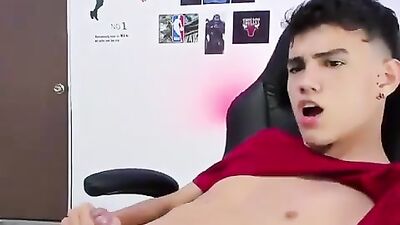 Gay Twink Porn - Online Fun with Friends!