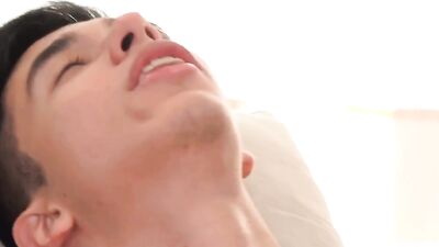 Gay Twink Feeding Frenzy: Ultimate Gay Porn Videos!