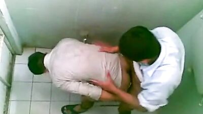 Gangbang in the Boys Toilet! School Mates Fuck Harder!
