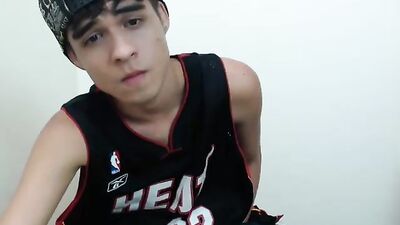 Jerking off with young twinks on cam - Gay Porn Video