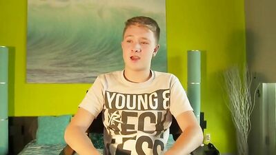 Brody Laskos First Load: Blond Boys Cum Shots Handjob Public Outside Solo!