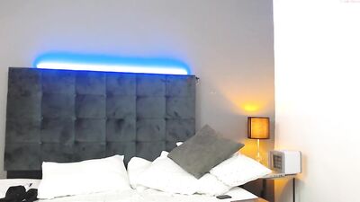 Gay Porn: Bareback Big Cocks with Friends Action Web-Cam!