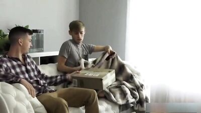 Bareback Raw Action Twink Gay Porn Couple - Explosive Sexual Encounter!