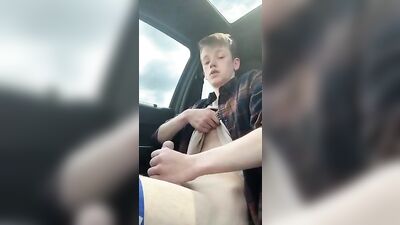 Car Wanking: Moms Away, Lets Play!