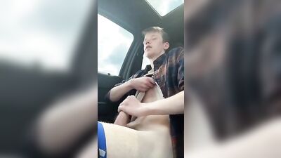 Car Wanking: Moms Away, Lets Play!