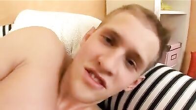 Gay Boys Porn Sofa Teens: Action Bareback Revenge!