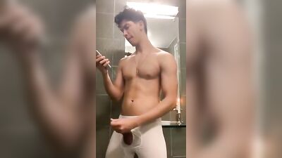 Beauty Unleashed: Amateur Cum Shots and Handjobs for All Gay Boys