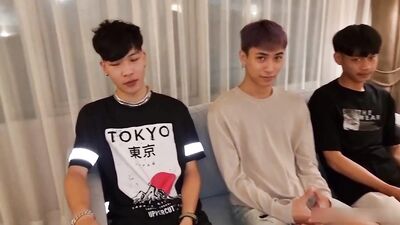 Big Dick Threesome Gay Porn - Asian Bareback Big Cocks!