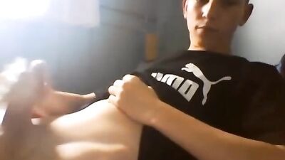 Morning Delight: The Ultimate Web-Cam Cum Shot Experience