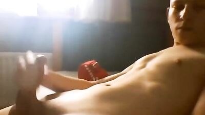 Morning Delight: The Ultimate Web-Cam Cum Shot Experience