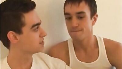 Double Twink Orgy: Cum-Swapping Bareback Adventure