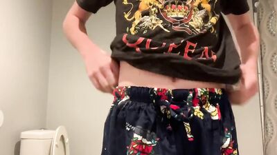 Creamy Gay Boys Porn: Ass Play and Cum Slut Adventures