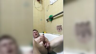 Gay Twinks Bath Self-Sucking Adventure - Skinny Guys Porn