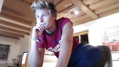 German Cutie: Blond Boys Web-Cam Solo Gay Porn!