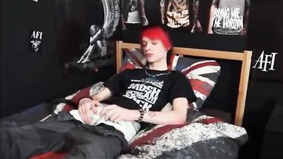 Young EMO Boy Cum: Ultimate Gay Porn Experience!