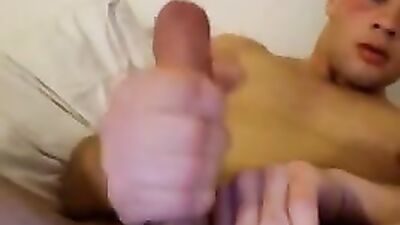 Gay Cam Boy Cums in Solo Gay Porn
