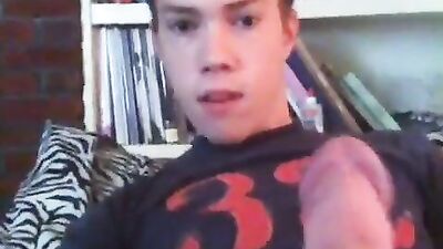 Young Cuties Webcam Show: Tight and Ready for Action!