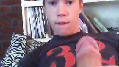 Young Cuties Webcam Show: Tight and Ready for Action!