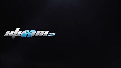 Hot Sex Cam Couple: Raw Bareback Action in the Bedroom!