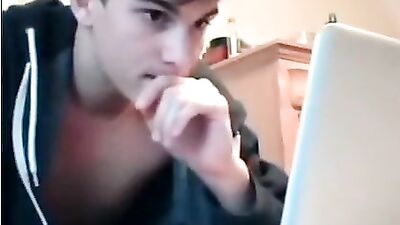 Young Cuties: Naughty Boys Porn on Cam