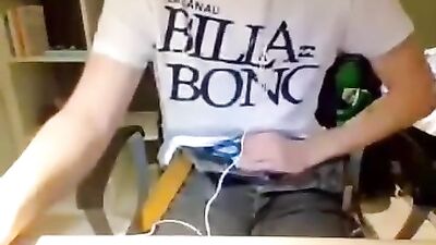 Billabong Boy Beats Off in Gay Porn Video!