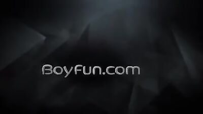 Gangbang Twinks Couple: Raw Sex and Bareback Action with Blond Boys!