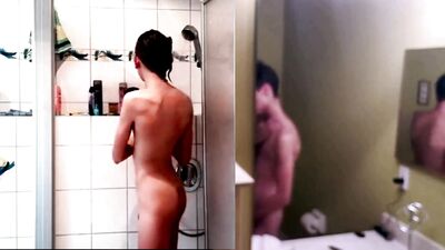 WEBCAM entre amis133 bathroom couple