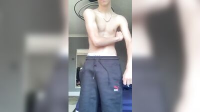 Young & Wild - Fit Gay Boys Webcam Porn!