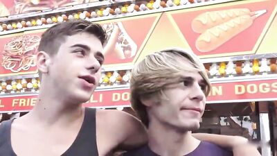 Golden Twink Rewind: Pointed Evening Bliss