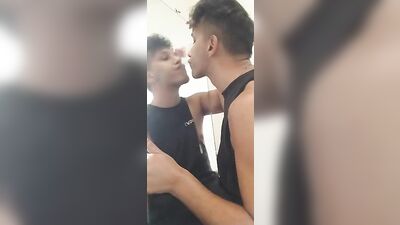 Gypsy Czechs Kissing Mirror: Unleash Your Inner Desire!