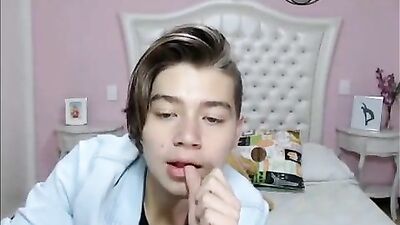 Gay Porn Latino Jerking Off: The Ultimate Latin Twink Experience!