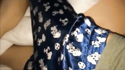 Sneaky Cousin Bareback Cum Shots - Teen Fucks His Sleeping Relative!