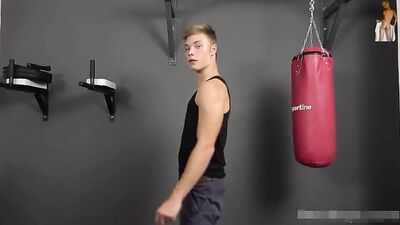 Gay Porn: Flexing Blond Boys Sexy Body Tube