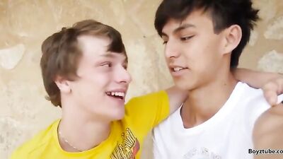 Four Twinks Nail Outdoors Guys - A Gay Porn Tube Adventure