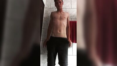 Brazilian Boys Go Wild in the Bathroom: Novinhos Amateur Bisexual Handjob